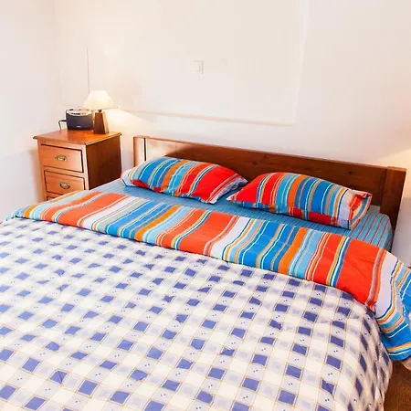 Hilltop Restful Maisonette In Downtown! *